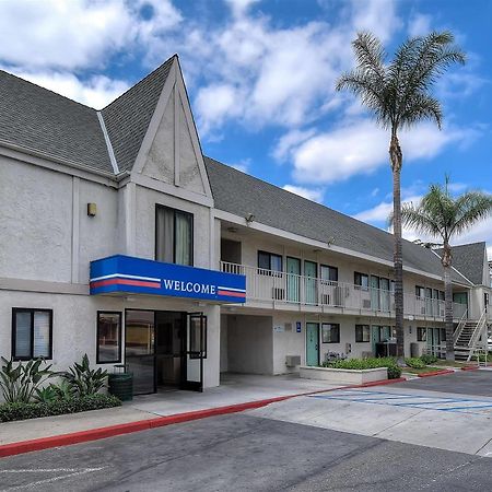 Motel 6 Anaheim Stadium - 오렌지 외부 사진
